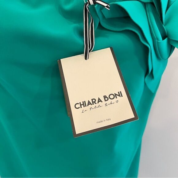 Chiara Boni La Petite Robe
Nicolasa One-Shoulder Gown - Picture 6 of 6